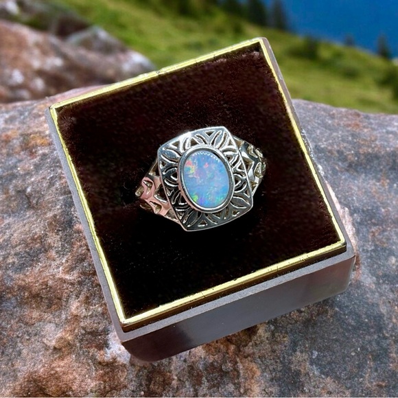 🌺Vintage Sterling & Genuine Opal Ring - Picture 3 of 11